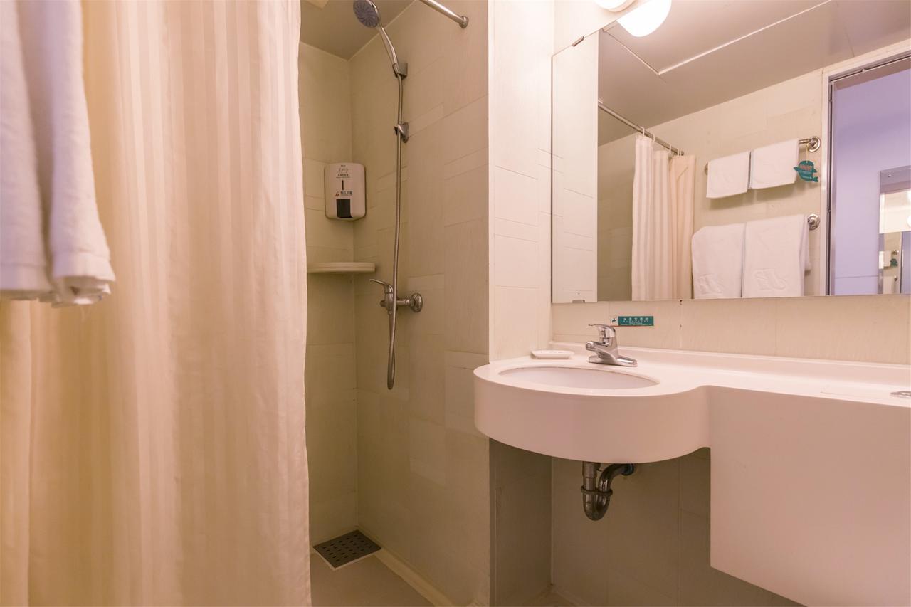 Jinjiang Inn Longyan Wanda Plaza Экстерьер фото